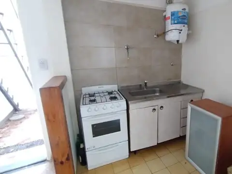 Depto Tipo Casa en Alquiler en Villa Saenz Peña, $ 430.000