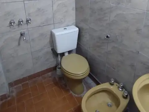 Depto Tipo Casa 2 ambientes con 1 baño