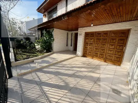 Casa en Alquiler de 4 dormitorios