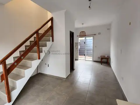 Depto Tipo Casa en Venta de 2 dormitorios