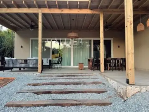 Casa en Alquiler Temporal en Costa Esmeralda, USD 200