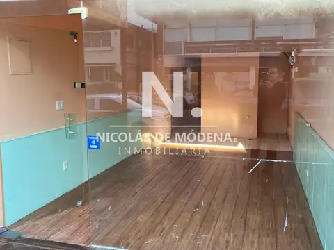 Local en Punta del Este, Península