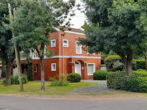 venta casa Muñiz, praderas de san Ignacio