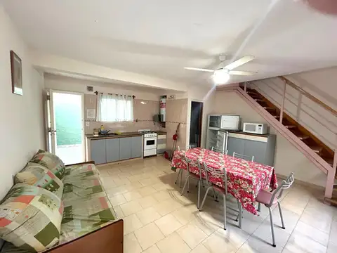 DEPARTAMENTO 3 AMBIENTES CON COCHERA A 3 CUADRAS DEL MAR.