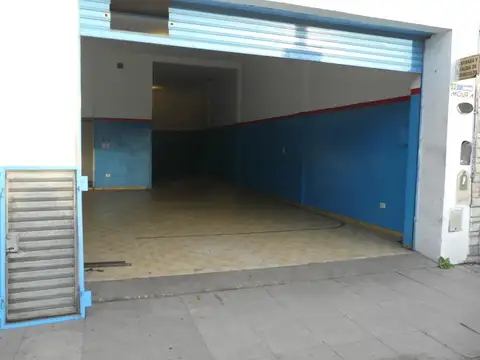 ALQUILER LOCAL COMERCIAL EN CENTRO DE LLAVALLOL