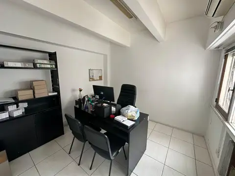 Oficina 2 ambientes con 1 baño