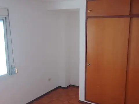 Departamento en Alquiler en General Paz, $ 550.000