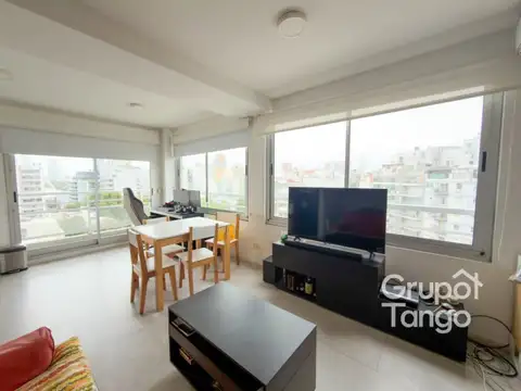 Julián Álvarez 1670 , Piso 8