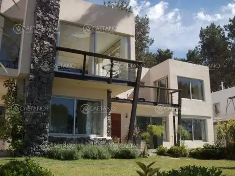 Casa en Alquiler Temporal de 5 dormitorios