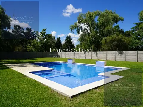 Casa en Venta en Francisco Alvarez, USD 135.000