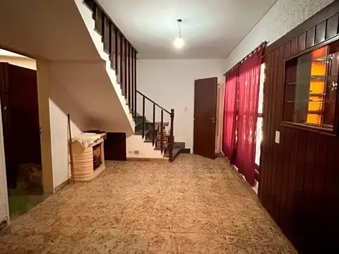 Depto Tipo Casa en Venta de 4 dormitorios