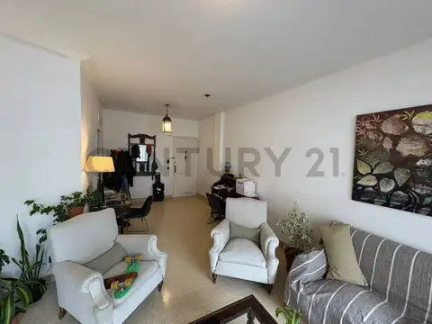 Departamento 4 ambientes con 2 baños