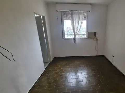 Inclan 4200, Piso 12