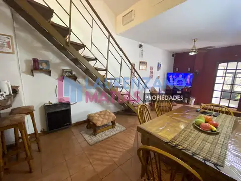 ALQUILER CASA SOBRE LOTE DE 8,86 X 16,88 - VILLA DEVOTO