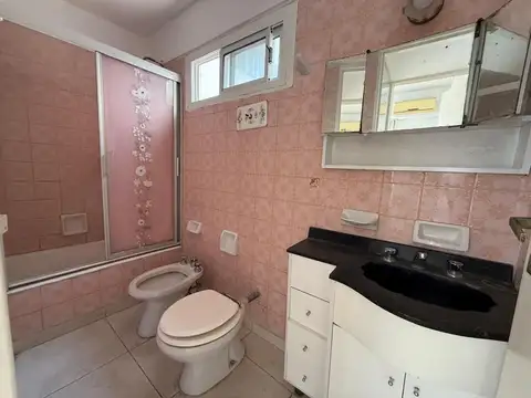 Venta | Depto 2 ambientes al contrafrente con balcón corrido y cochera | Saavedra