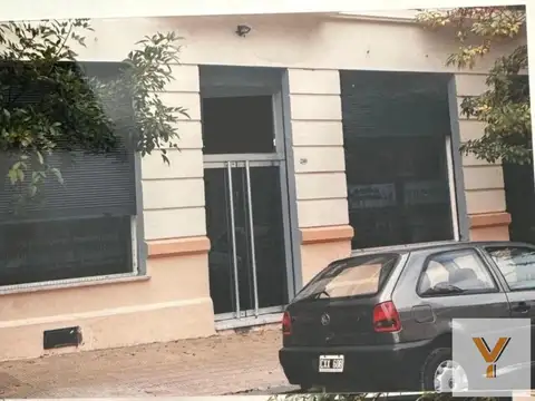 Santiago del Estero e/ Av. Caseros y 15 de Noviembre