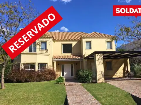 Casa en Ayres de Pilar, en venta y alquiler, en exclusiva. 4 cuartos, escritorio y piscina