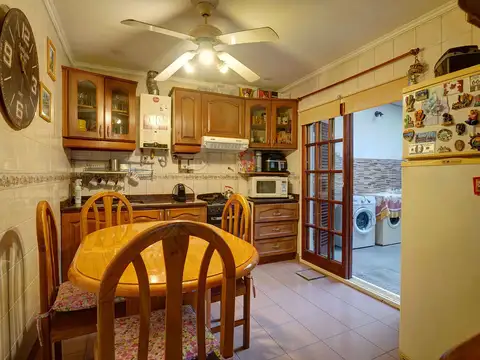 VENTA PH 3 AMB PARQUE AVELLANEDA FRENTE GARAGE  