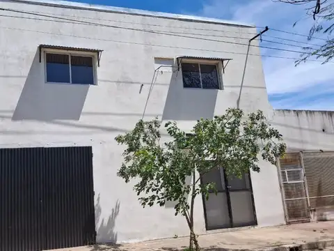 Casa en alquiler con opción de local en Zona sur 