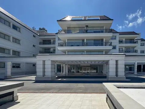 Departamento en Venta con 2 cocheras