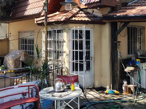 CHALET A REFACCIONAR SOBRE LOTE PROPIO