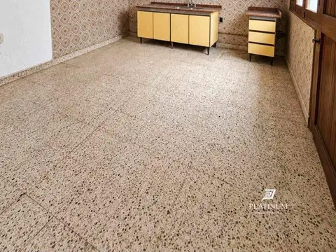ALBERDI Salta casa macrocentro 700