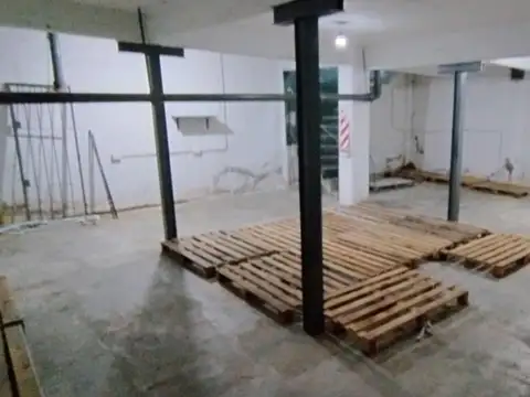 Local en Venta 60 años