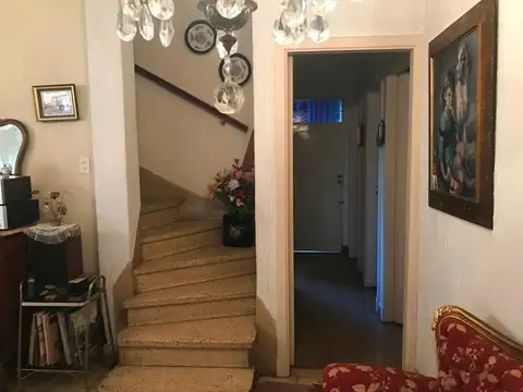 Casa 4 ambientes con 1 baño