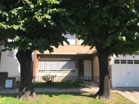 Casa Americana 4 Ambientes en Venta - Ramos Mejia