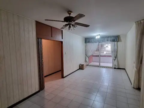 DEPARTAMENTO 4 DORMITORIOS - CENTRO, RESISTENCIA