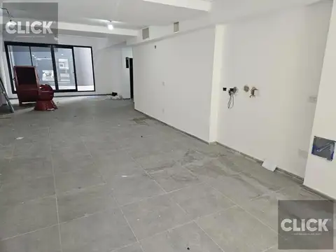 VENTA- Local comercial con patio en Caballito