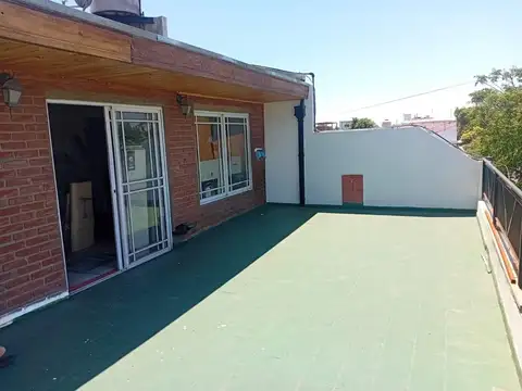 Venta de PH 3 ambientes Villa Lugano CABA