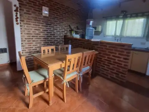 Casa 4 ambientes con 1 baño