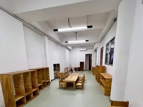 OFIOCINAS EN PLANTA BAJA AL FRENTE