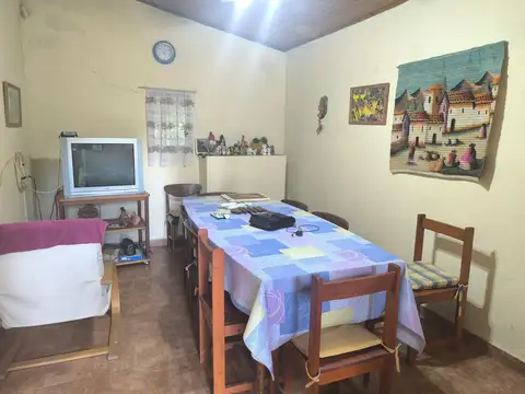 Casa en Venta con 6 cocheras