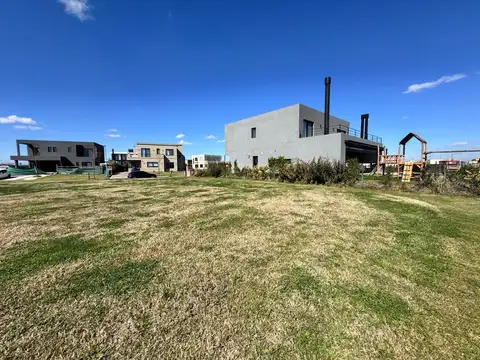 BARRIO RIBERAS 100