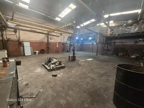 Galpón-Villa Ballester-Venta/ Alquiler