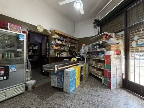 Local en Venta en Parque Avellaneda, USD 329.000