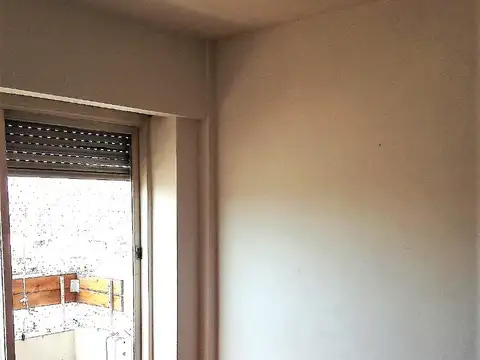 2 ambientes c/balcòn piso alto