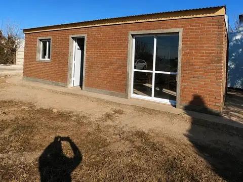VENTA CASA A TEMINAR EN PUNTA CHACRA-ZAVALLA