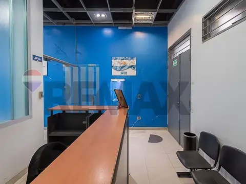 Alquiler impecable galpón 8,66 X 67 mts Floresta