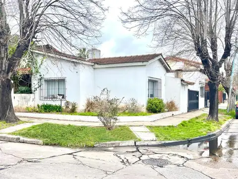 Chalet Céntrico en esquina