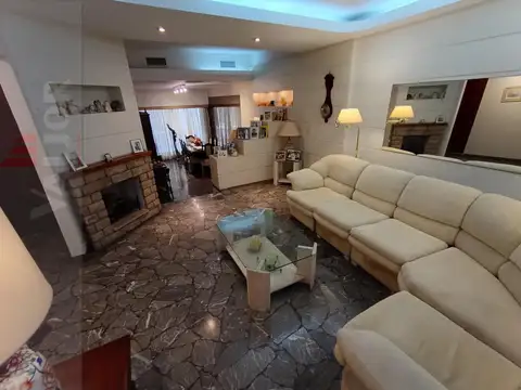Casa en Venta en Villa Pueyrredon, USD 450.000
