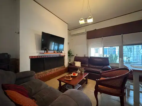 VENTA CASA ESQUINA MÁS TALLER - JOSE C. PAZ