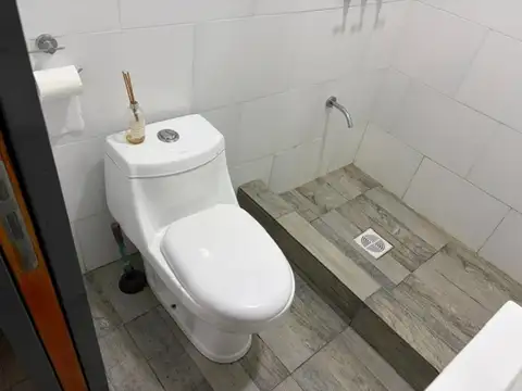 Casa en Alquiler con 1 cochera