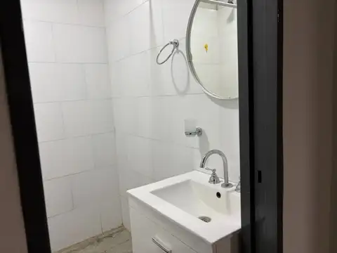 Casa 2 ambientes con 1 baño
