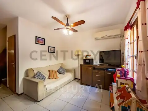 Casa en Venta en Jorge Cura, USD 77.000