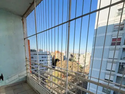 Departamento - Alquiler - Argentina, Capital Federal - PI Y MARGALL 400