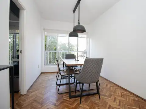 Departamento 6 ambientes con 2 baños