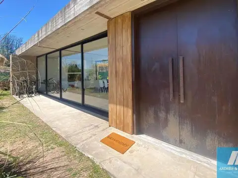 Casa 3 ambientes con 3 baños
